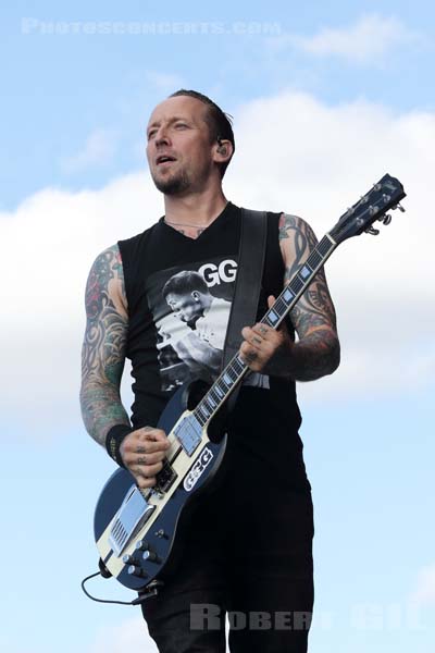 VOLBEAT - 2018-06-18 - BRETIGNY-SUR-ORGE - Base Aerienne 217 - Main Stage - 